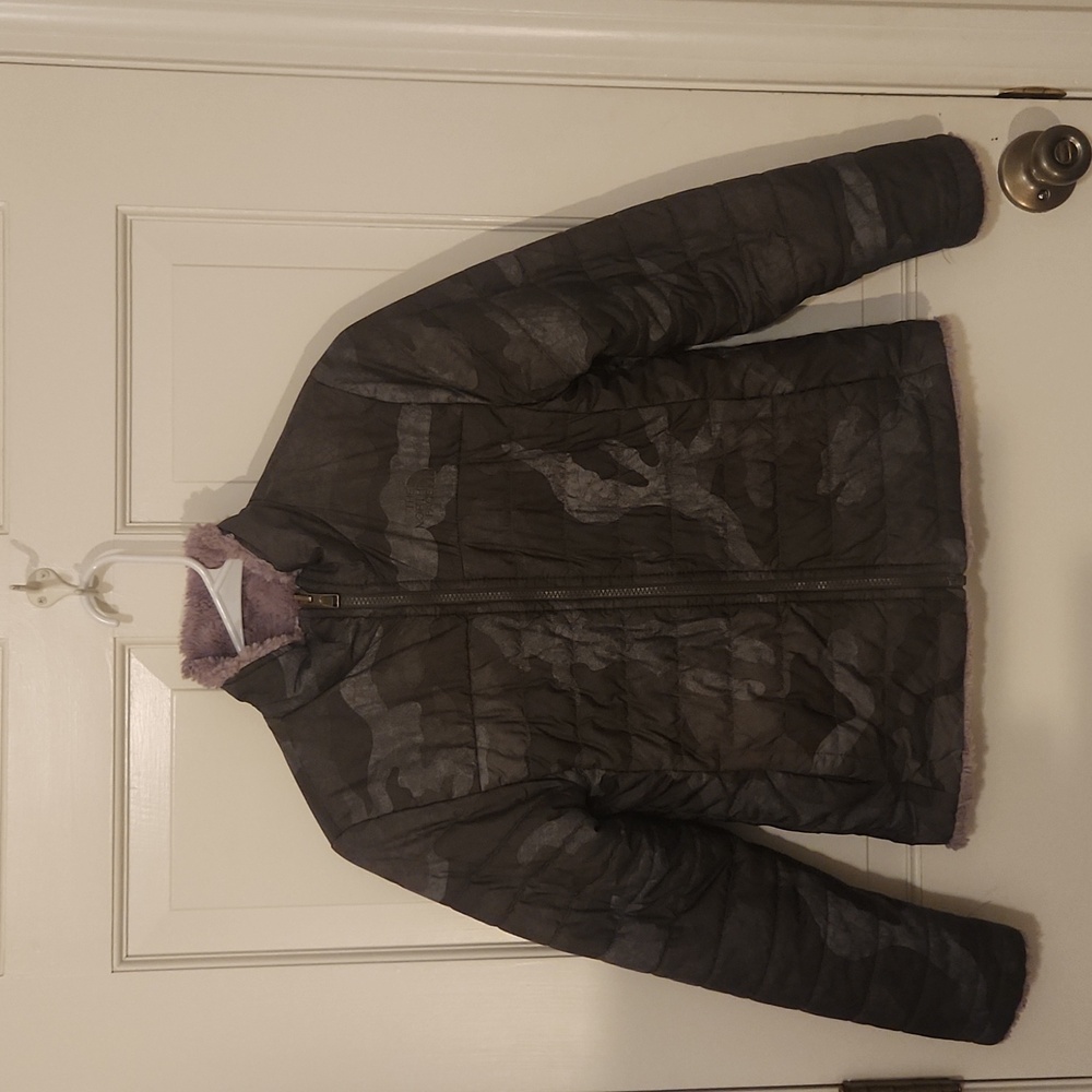Gently used Youth The North Face Reverisble Winter Jacket